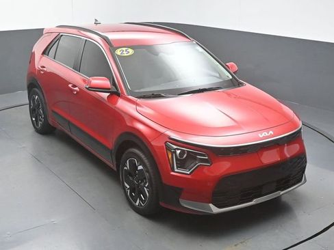 Used 2025 Kia Niro Wind FWD image 41