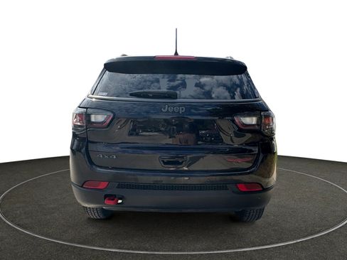 Used 2022 Jeep Compass Trailhawk w/ Trailhawk Elite Group image 5