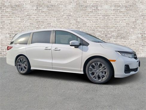 New 2026 Honda Odyssey Touring image 1