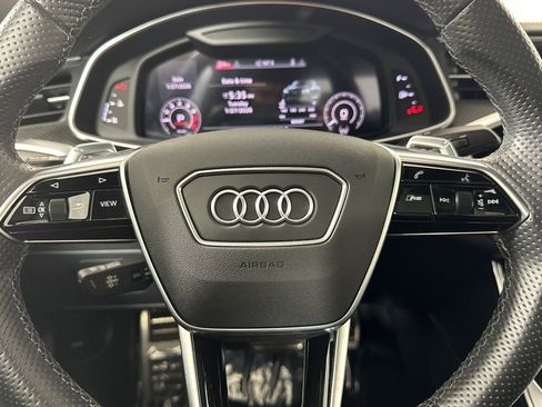 Used 2022 Audi RS 7 Sportback w/ RS 7 Executive Package image 21