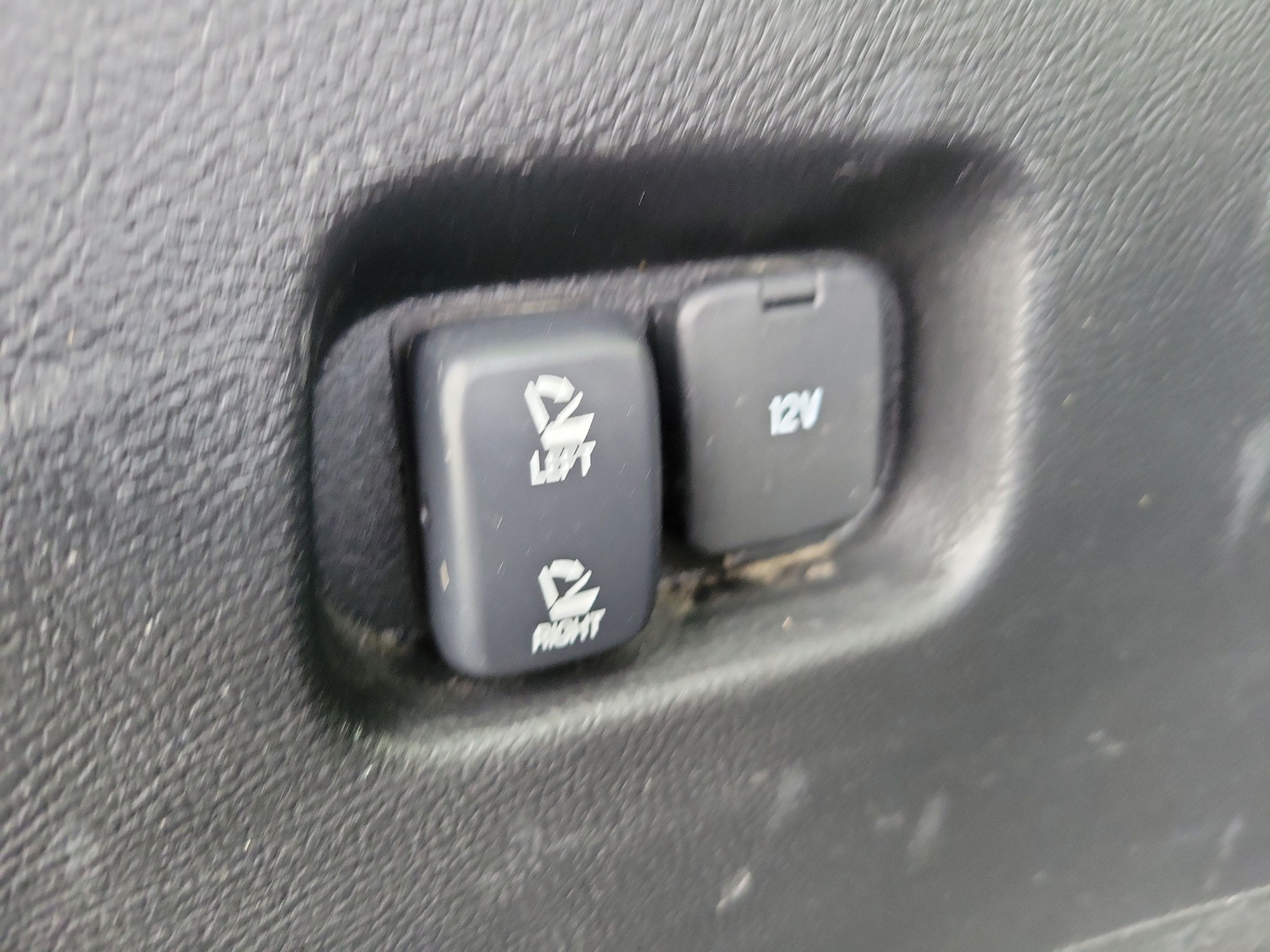 Used 2024 Ford Edge SEL w/ Convenience Package AWD/4WD image 8