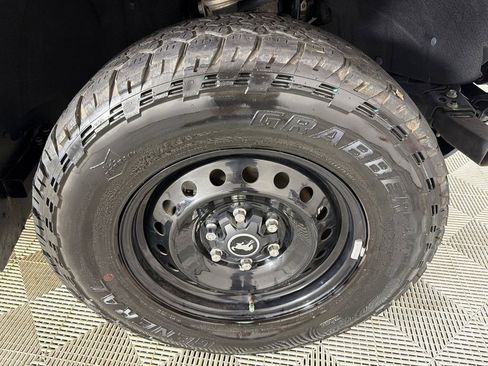 Used 2021 Ford Bronco Black Diamond AWD/4WD image 12