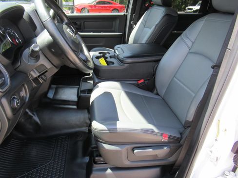 Certified 2026 RAM 3500 Tradesman w/ Chrome Appearance Group AWD/4WD image 19