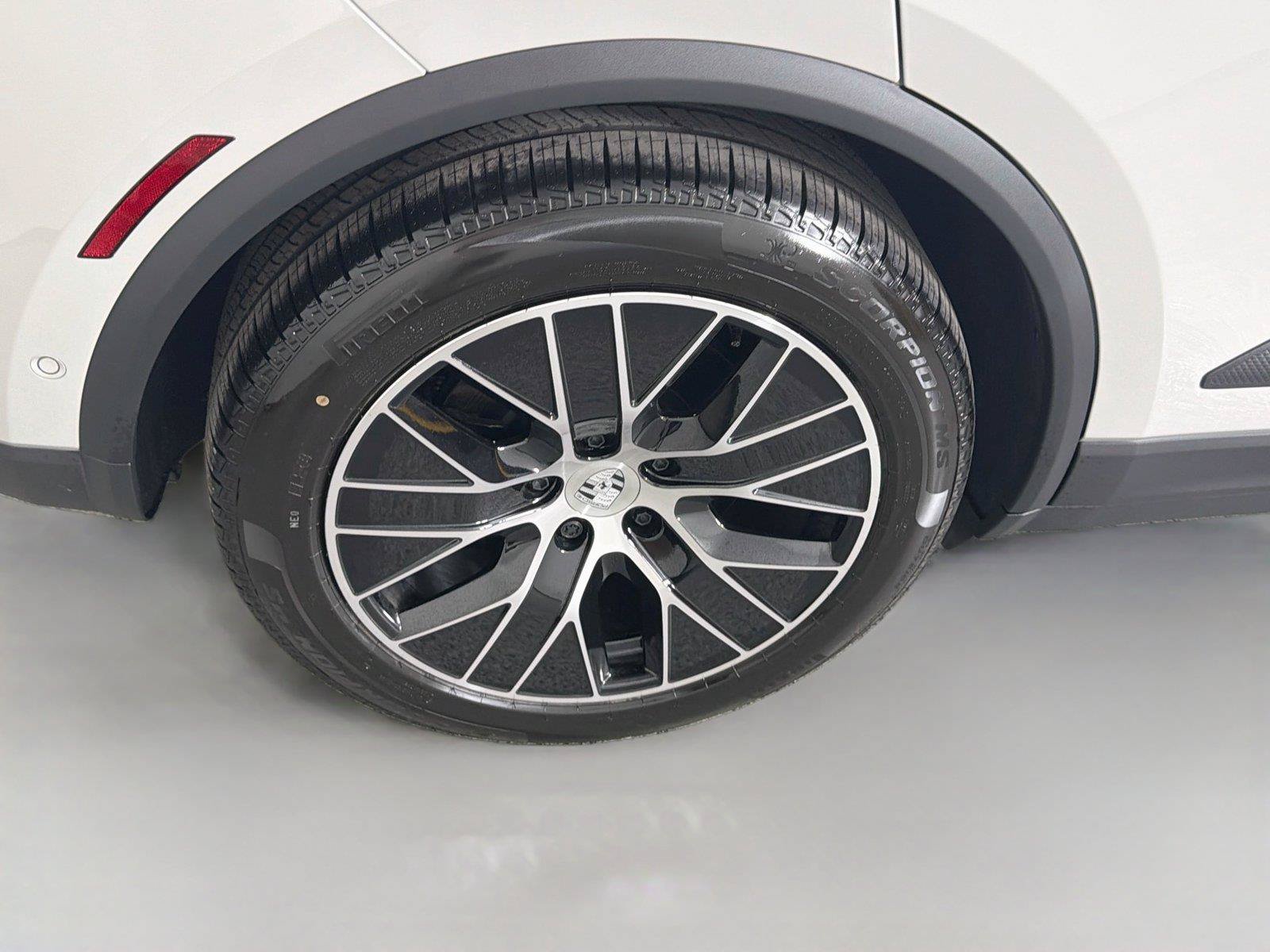Certified 2026 Porsche Macan Electric RWD image 13