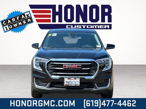 Used 2024 GMC Terrain SLE FWD image 11