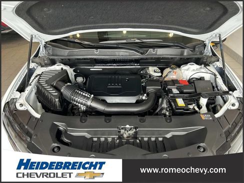 Used 2024 Chevrolet Blazer LT w/ Convenience Package FWD image 9
