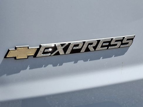 Used 2024 Chevrolet Express 2500 w/ Driver Convenience Package RWD image 29