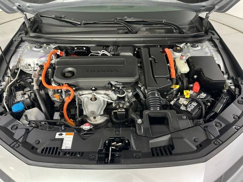 Used 2025 Honda Accord Sport image 9