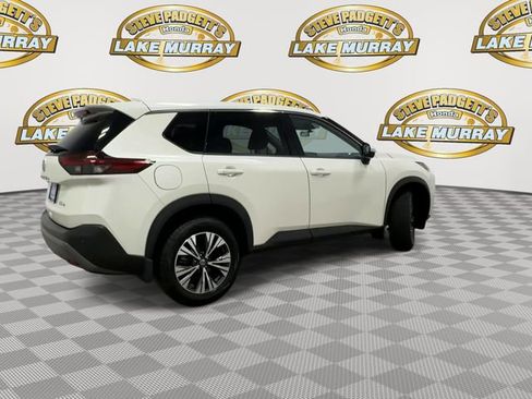 Used 2021 Nissan Rogue SV AWD/4WD image 3