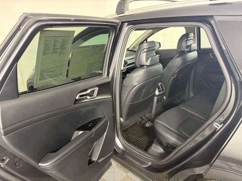 Used 2024 Kia Sportage EX AWD/4WD image 27