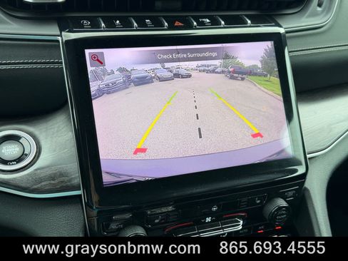 Used 2021 Jeep Grand Cherokee L Limited AWD/4WD image 32