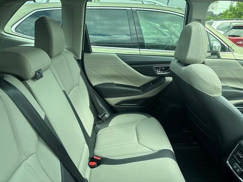 Used 2022 Subaru Forester Limited AWD/4WD image 9