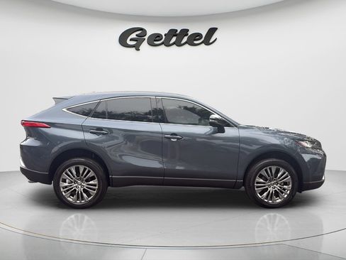 Used 2024 Toyota Venza Limited AWD/4WD image 4