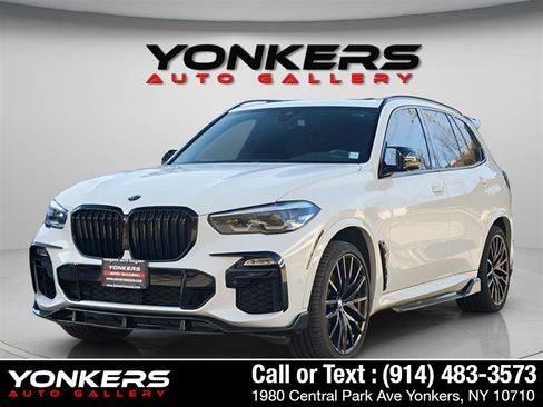 Used 2021 BMW X5 xDrive40i w/ M Sport Package image 1