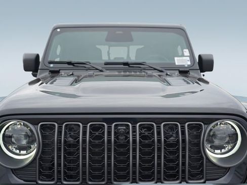 Used 2026 Jeep Gladiator Rubicon AWD/4WD image 38