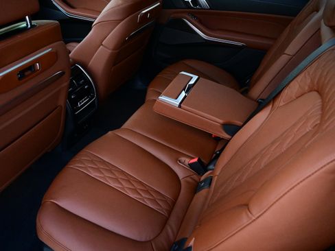 New 2026 BMW X7 xDrive40i w/ M Sport Package image 11