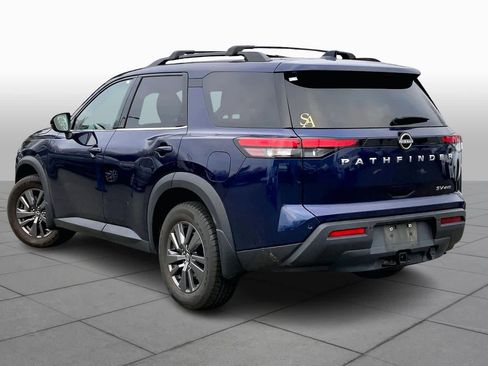 Used 2022 Nissan Pathfinder SV w/ SV Premium Package image 11