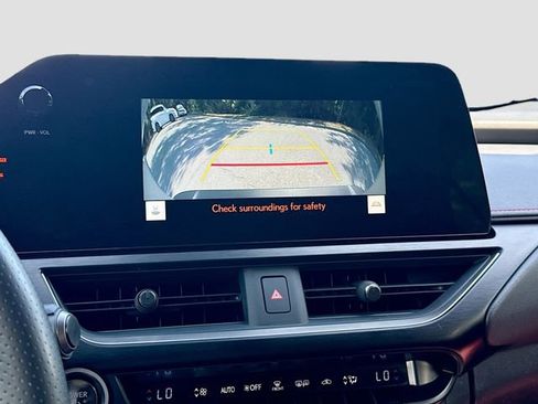 Used 2023 Lexus UX 250h F Sport AWD/4WD image 33