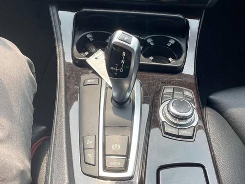 Used 2011 BMW 535i xDrive Sedan AWD/4WD image 21