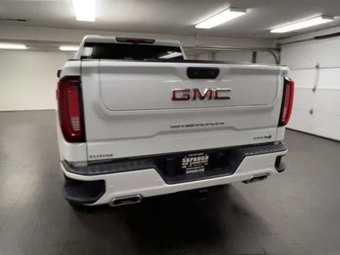 Certified 2025 GMC Sierra 1500 AT4 w/ AT4 Premium Package AWD/4WD image 7