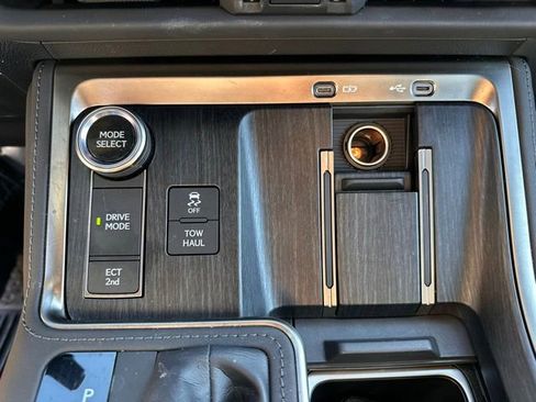 Used 2024 Lexus GX 550 550 Luxury+ w/ Accessory Package (2T) image 27