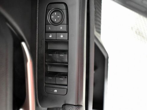 Used 2024 Toyota Tacoma TRD Sport image 12