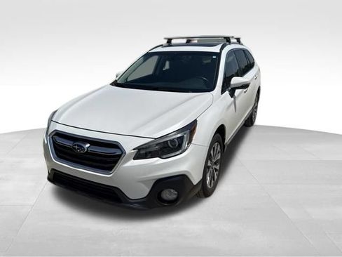 Used 2019 Subaru Outback 3.6R Touring w/ Popular Package #3A AWD/4WD image 7