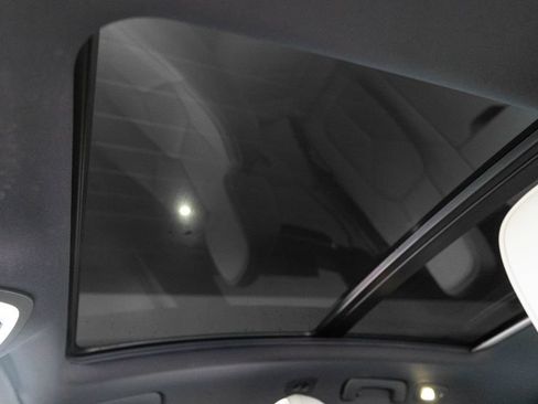 Certified 2023 Porsche Macan S AWD/4WD image 22