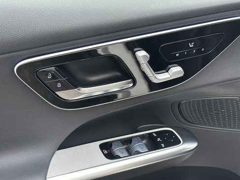 Certified 2026 Mercedes-Benz GLC 300 image 12