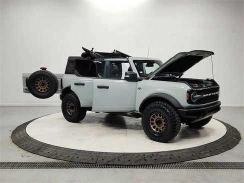 Used 2022 Ford Bronco Wildtrak image 9