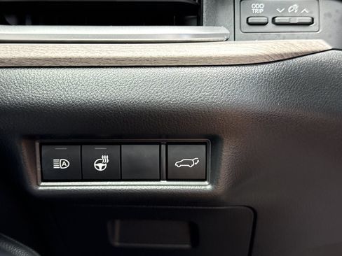 Used 2026 Toyota Grand Highlander FWD image 22