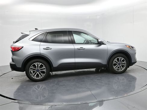 Used 2022 Ford Escape SEL image 8