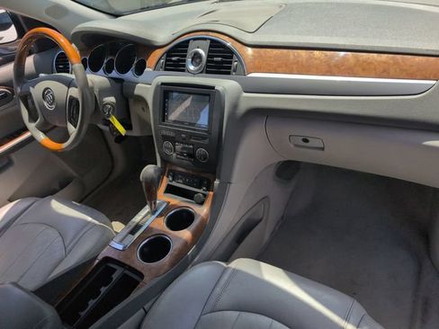 Used 2011 Buick Enclave CXL FWD image 29