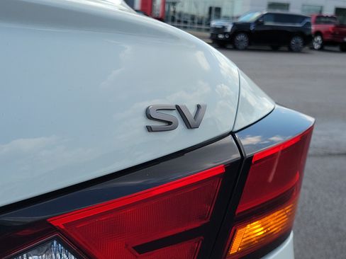 Used 2023 Nissan Altima 2.5 SV w/ SV Premium Package FWD image 7