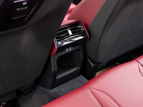 Certified 2024 BMW 540i xDrive 540i xDrive w/ Premium Package image 19