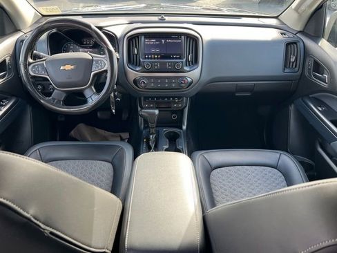 Used 2021 Chevrolet Colorado Z71 image 12