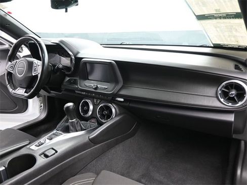 Used 2016 Chevrolet Camaro LT image 24