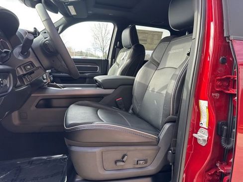New 2026 RAM 2500 Laramie AWD/4WD image 9