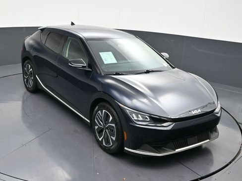 Used 2022 Kia EV6 Light image 23
