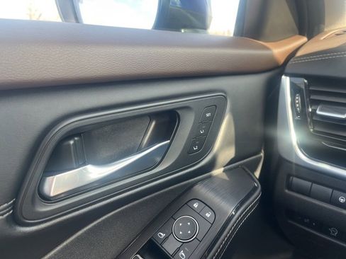 Used 2023 Nissan Rogue SL w/ SL Premium Package image 20