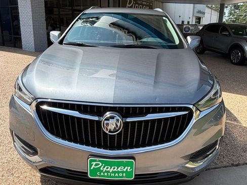 Used 2019 Buick Enclave Essence FWD image 3