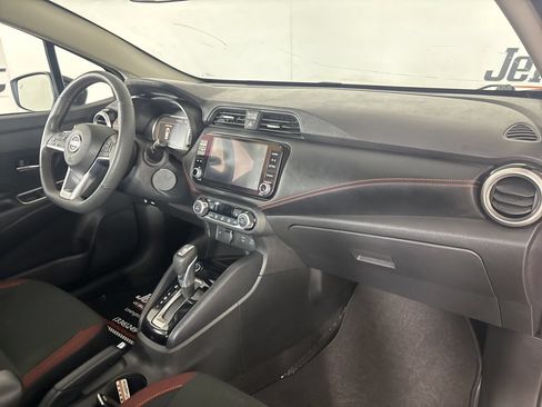 Used 2025 Nissan Versa SR w/ Trunk Package FWD image 31