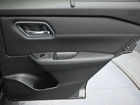 New 2026 Nissan Rogue Platinum w/ Platinum Premium Package image 27