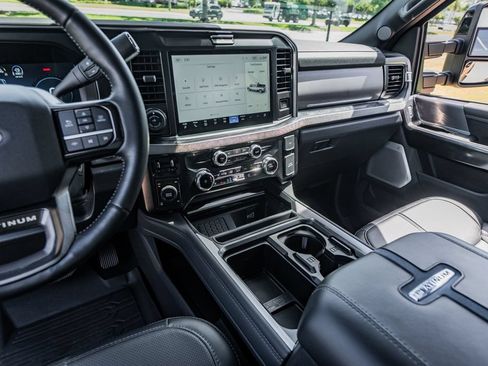 Used 2026 Ford F250 Platinum AWD/4WD image 26