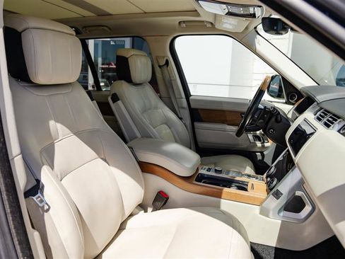 Used 2019 Land Rover Range Rover Supercharged AWD/4WD image 30