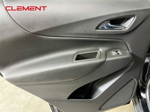 Used 2020 Chevrolet Equinox LT FWD image 29