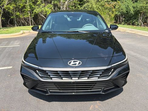 New 2026 Hyundai Elantra Sport FWD image 9