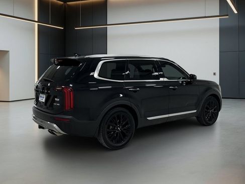 Used 2021 Kia Telluride SX w/ Towing Package FWD image 6