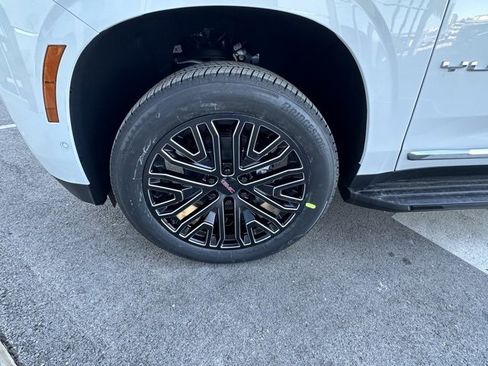 New 2026 GMC Yukon Elevation w/ LPO, Floor Liner Package image 11