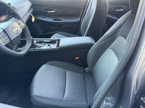 New 2026 Nissan Sentra SV w/ SV Convenience Package image 18